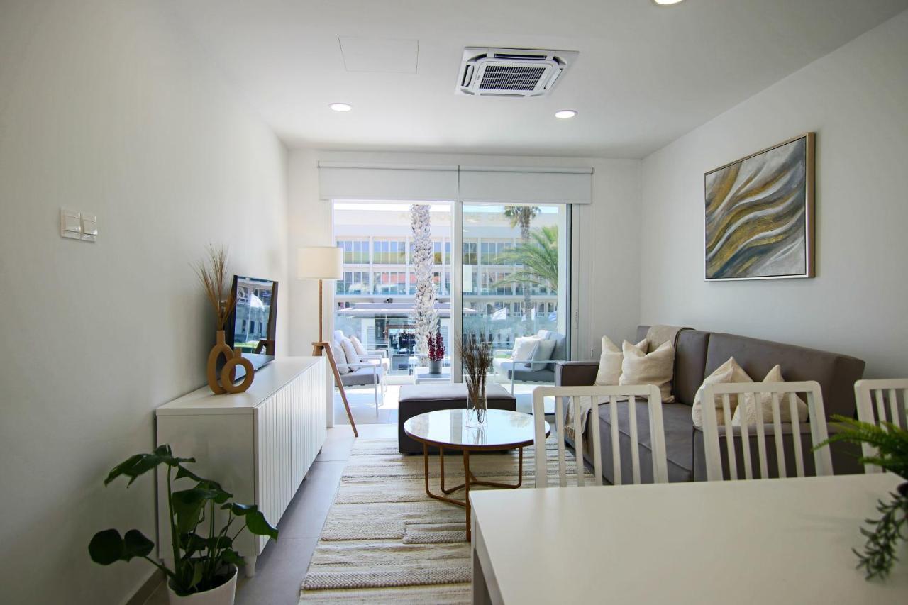 Phaedrus Living: Seaview Luxury Flat Limnaria 114 Apartment Paphos Luaran gambar