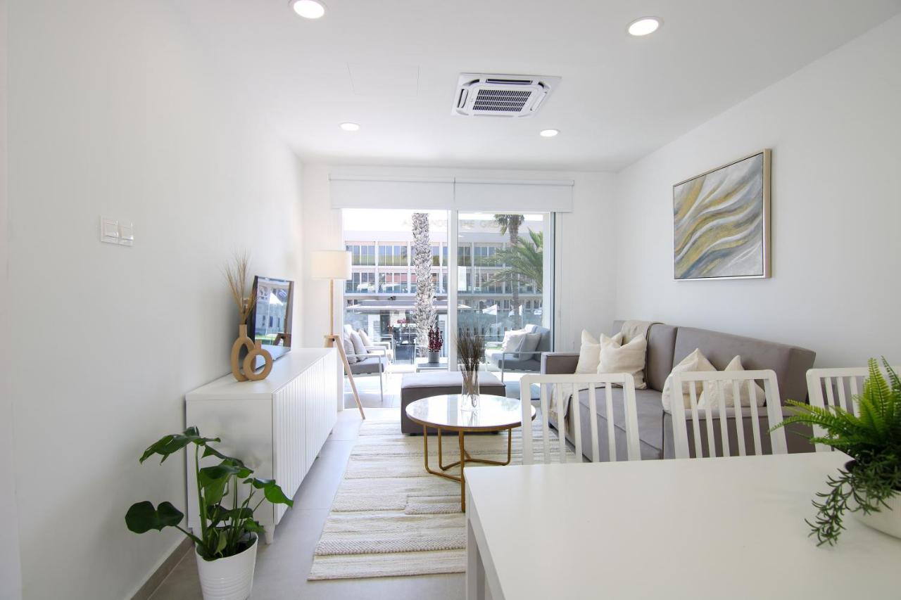 Phaedrus Living: Seaview Luxury Flat Limnaria 114 Apartment Paphos Luaran gambar