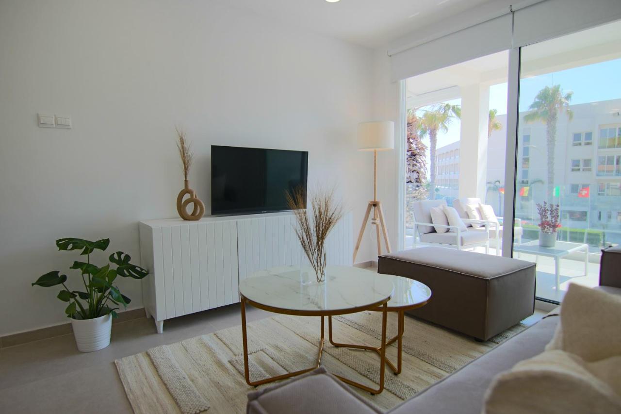 Phaedrus Living: Seaview Luxury Flat Limnaria 114 Apartment Paphos Luaran gambar