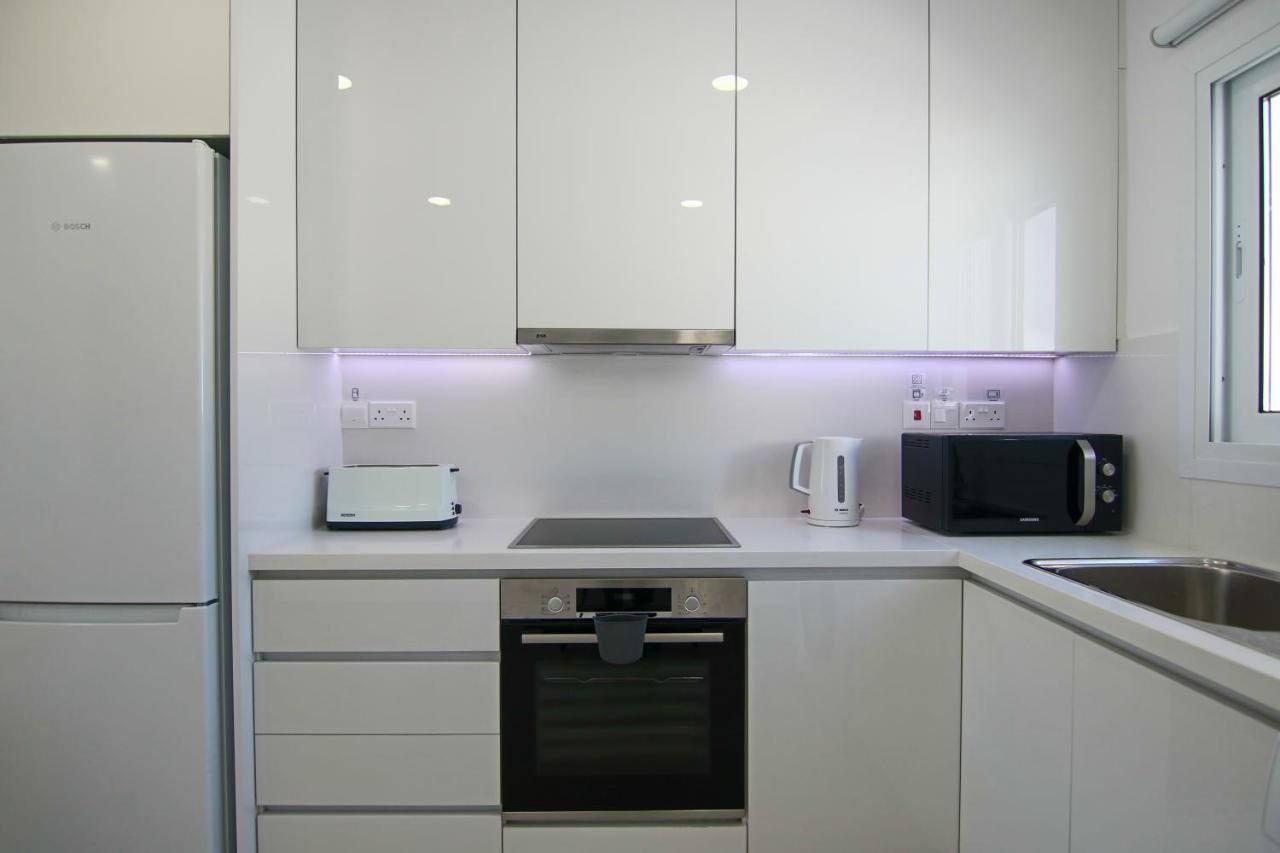 Phaedrus Living: Seaview Luxury Flat Limnaria 114 Apartment Paphos Luaran gambar